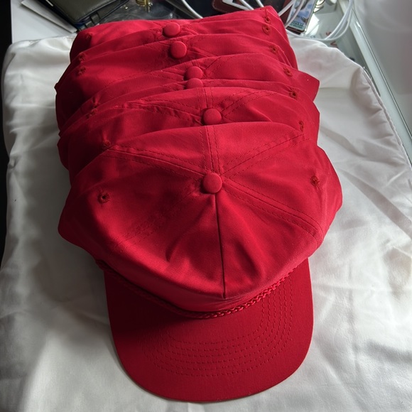 Kc Royal Queen gold rare vintage cap plain red i had 8 pcs available for sale - Picture 14 of 17